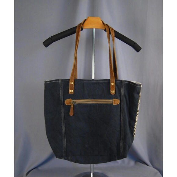 EUC Myra Bag Western Upcycled Canvas Horse Hair Leather Tote Bag Zip Pocket - Picture 2 of 9